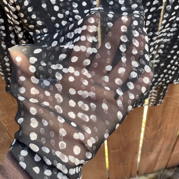 OLD NAVY | Women’s Black & White Sheer Blouse - Picture 6 of 8